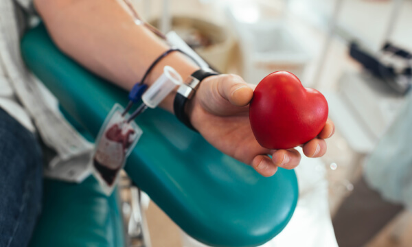 Doação de sangue: gesto solidário pode salvar até quatro vidas